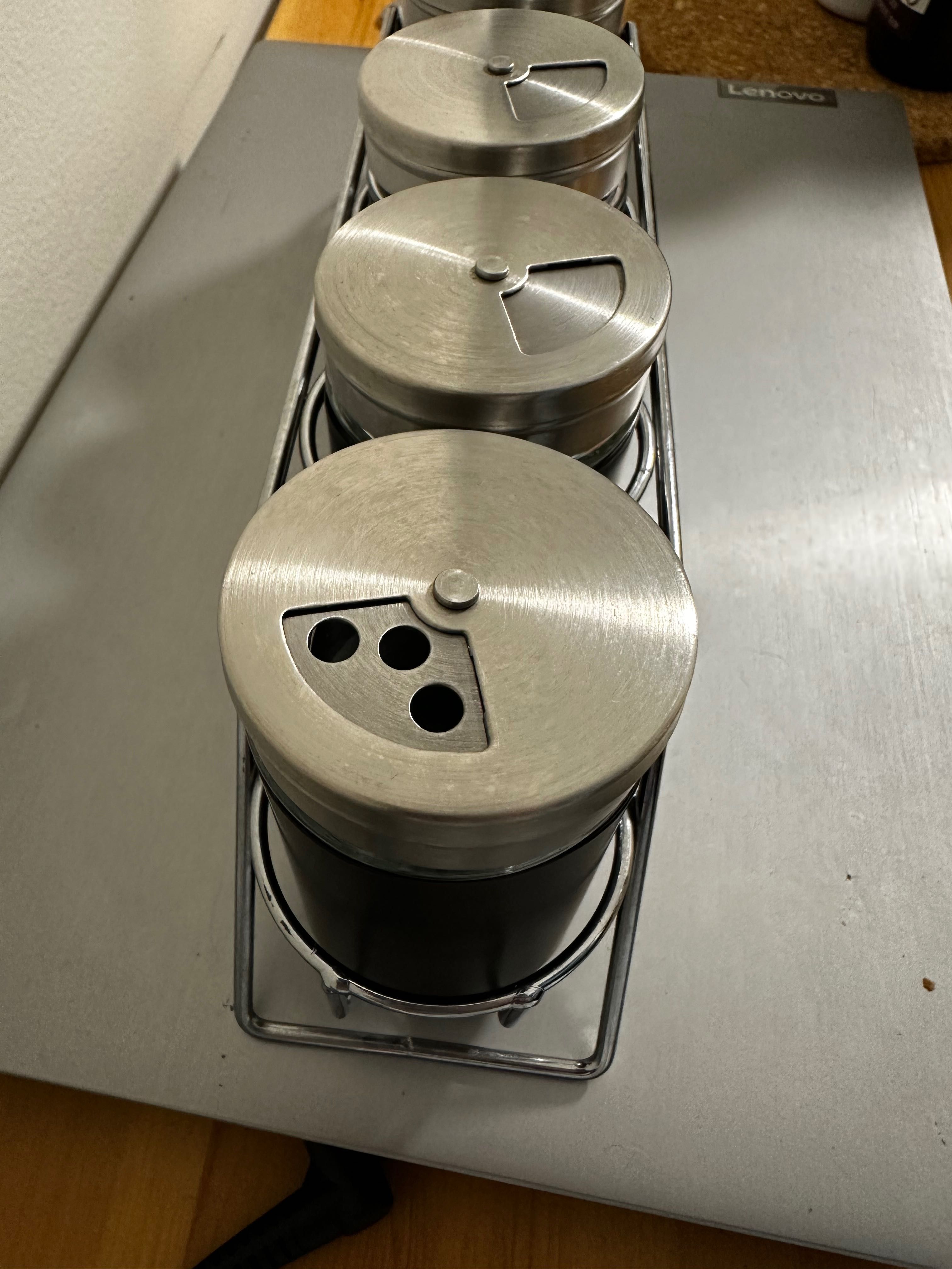 Porta temperos com suporte