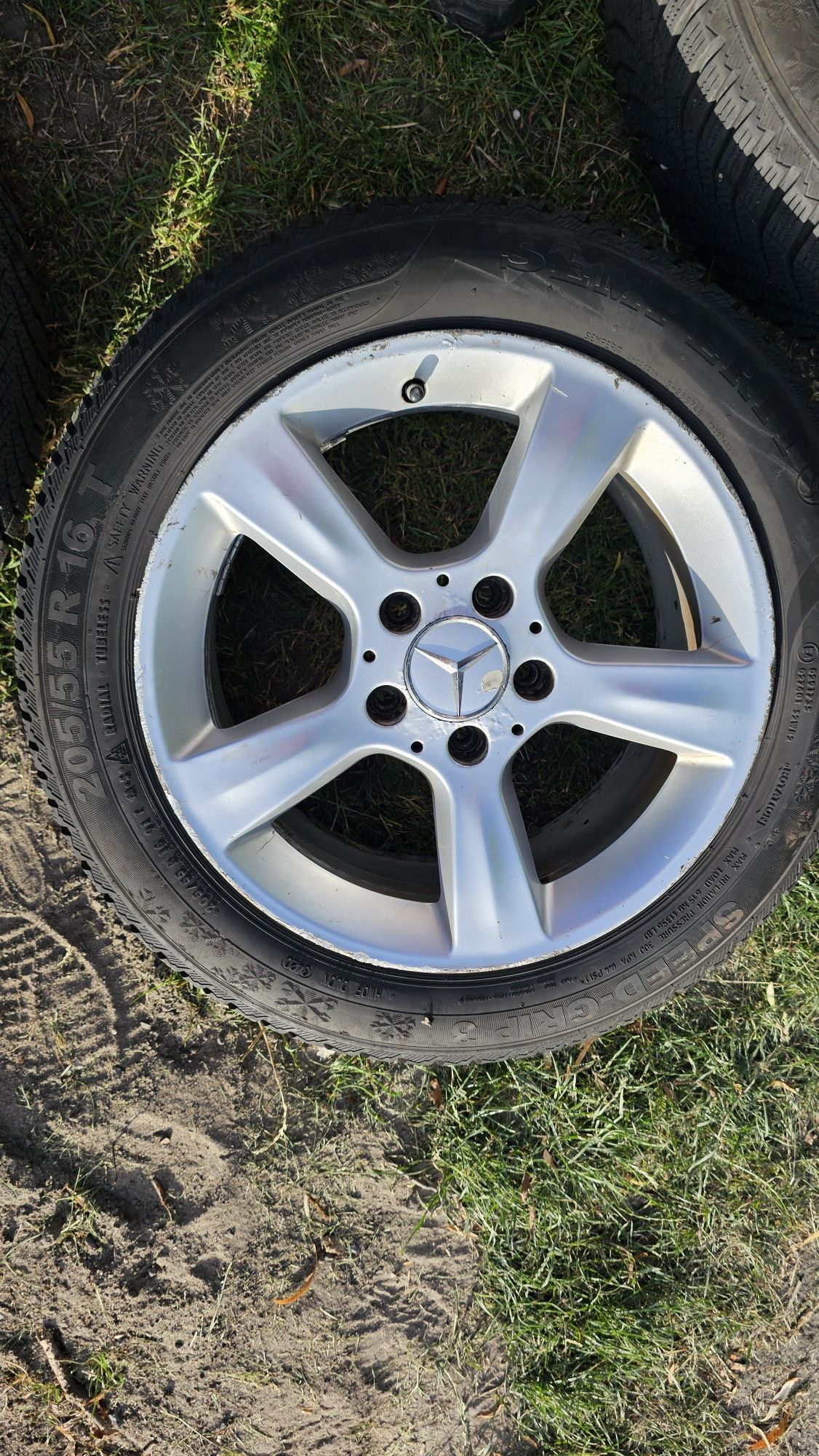 Alufelgi z oponami zimowymi Mercedes w211