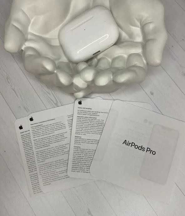 Bluetooth Навушники AirPods pro 2-го покоління працююче Шумоподавлення