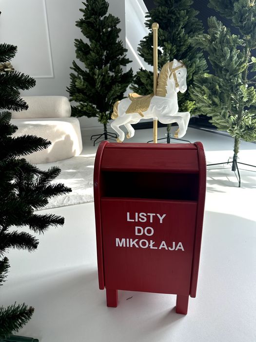 Skrzynka na listy do Św. Mikołaja, akcesoria fotograficzne