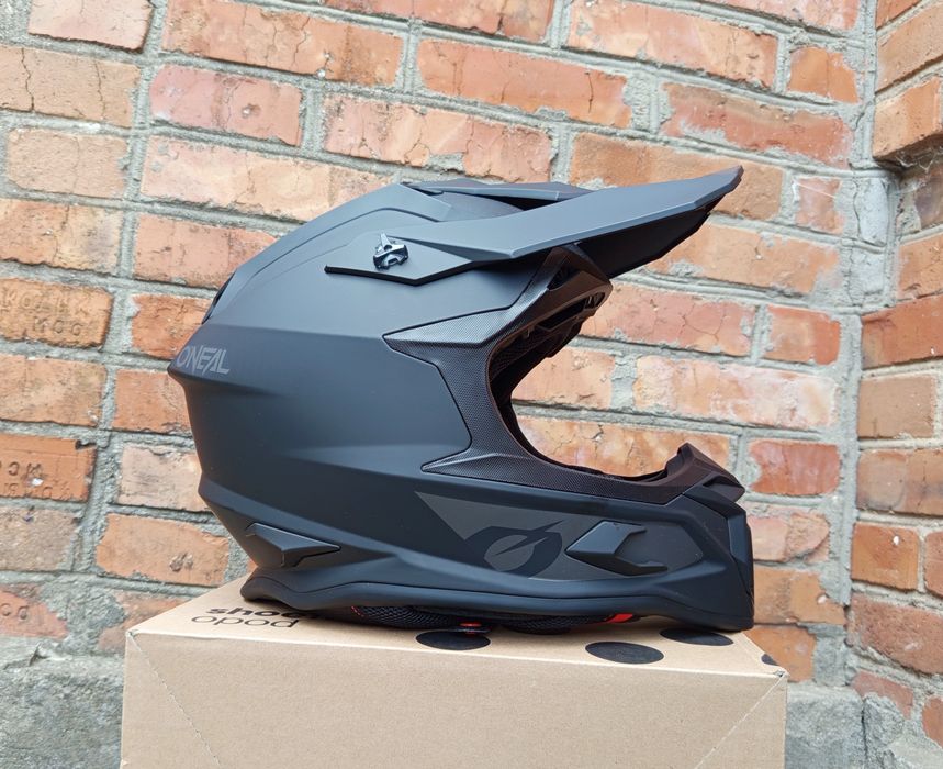Кросовий новий шолом Oneal. Bell MX-9. HJC. Airoh. Шлем. Мотошлем. AGV