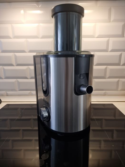 Centrifugadora de sumos Becken