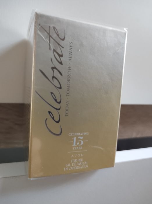 Woda perfumowana Avon TTA Celebrate UNIKAT