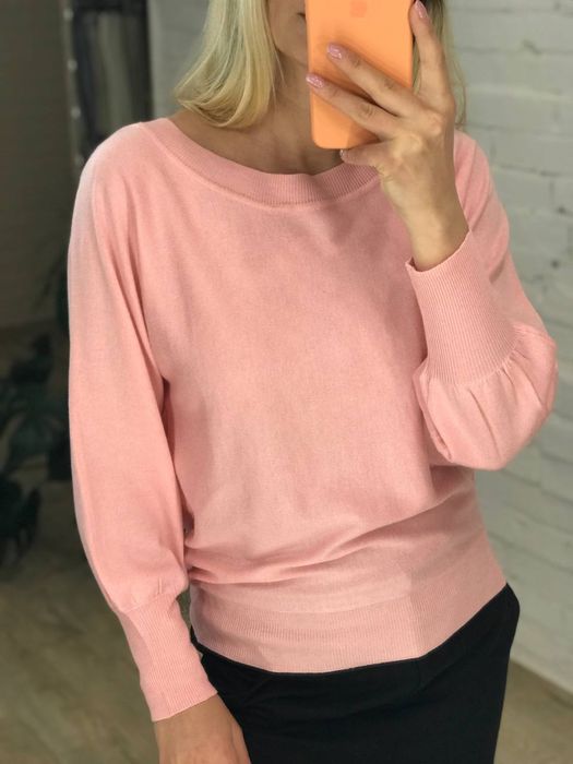Пуловер розовый
