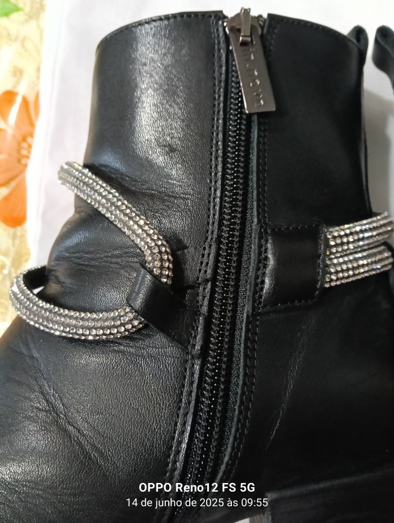 Botas originais da IN.NOVE