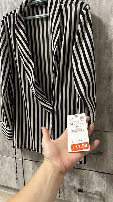 Блуза фірми Zara розмір  M