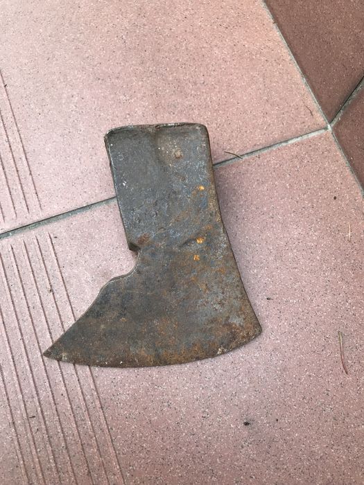 Stara siekiera zabytkowa toporek