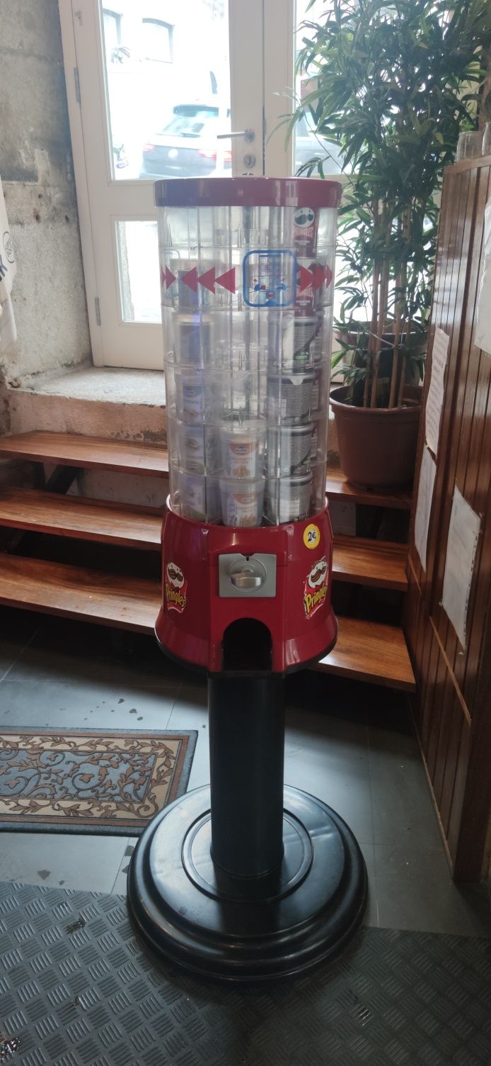 Maquina de venda automatica de Pringles