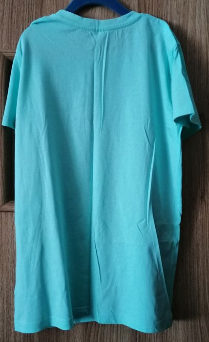 Sprzedam t-shirt 146-152