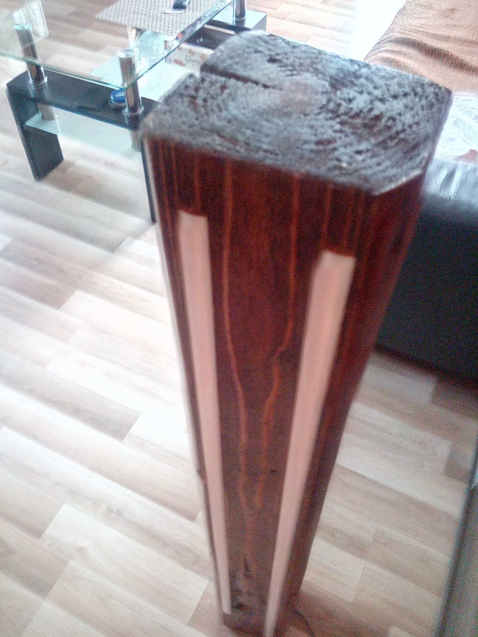 Lampa ze starej belki
