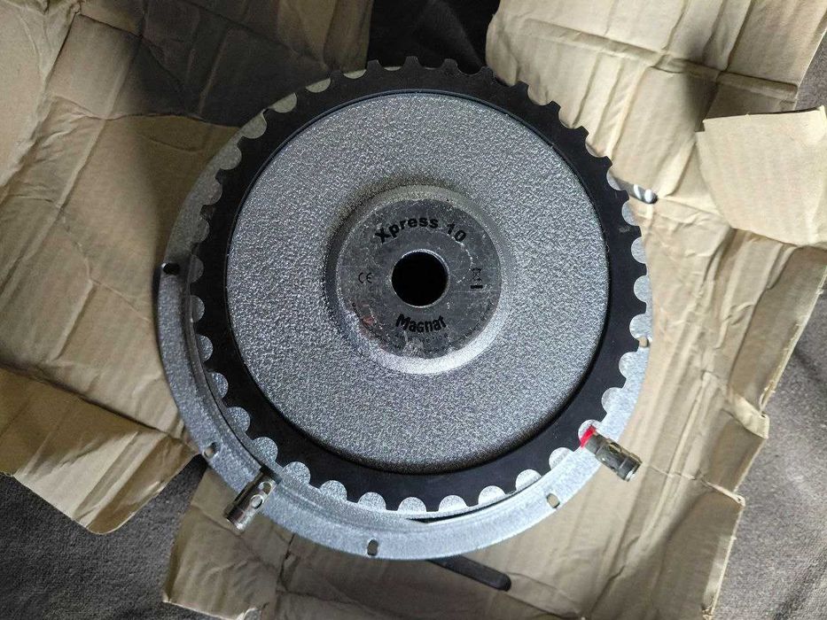 сабвуфера Magnat Xpress