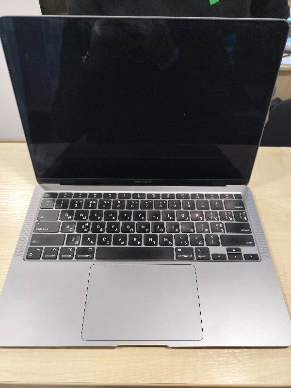 Apple MacBook Air 13 A2337 Ноутбук