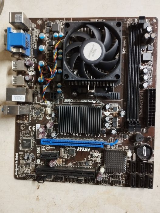 Разные комплекты материнских плат