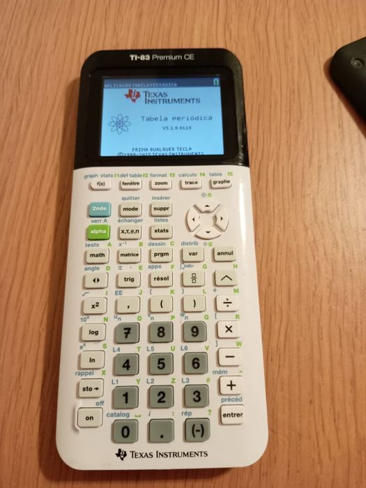Calculadora TI-83 Premium CE