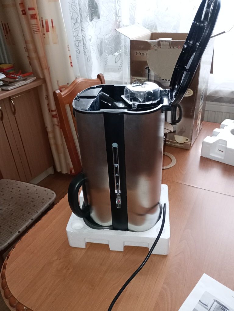 Nowy Ekspres do kawy z młynkiem,,tanio...