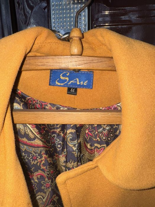 Пальто жіноче 44 розмір