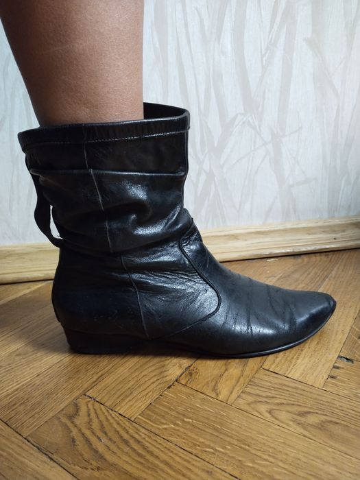 Кожаные ботинки женские