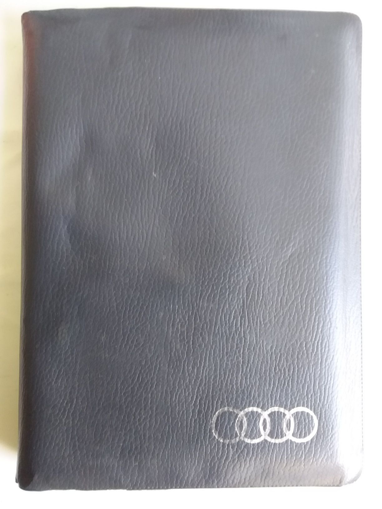 Manual de bordo do utilizador do automóvel Audi 4