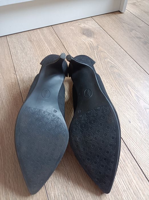 Czarne szpilki Graceland