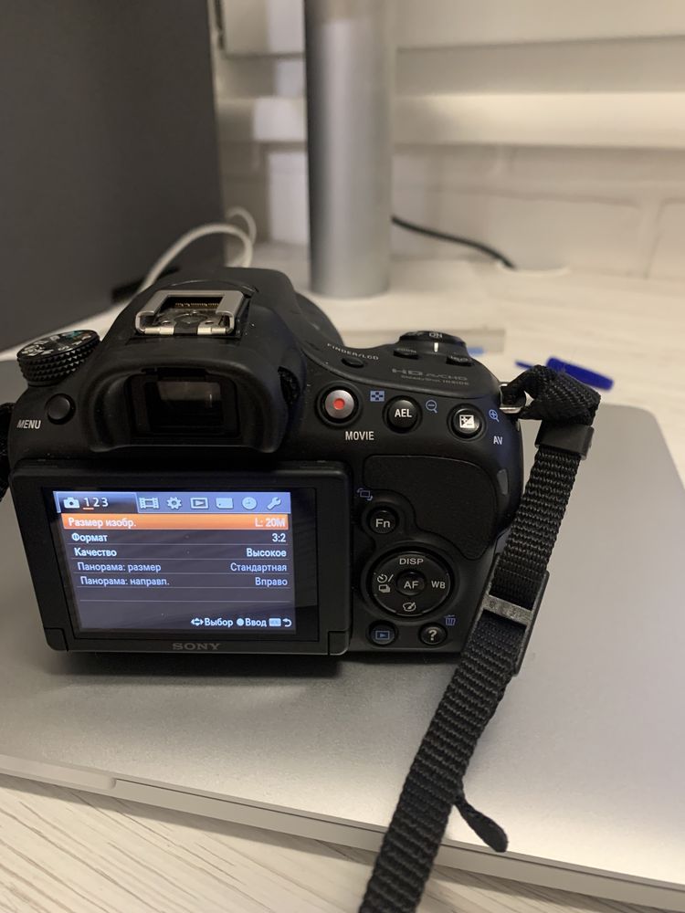 Продам фотоапарат зеркалу sony slt-a58