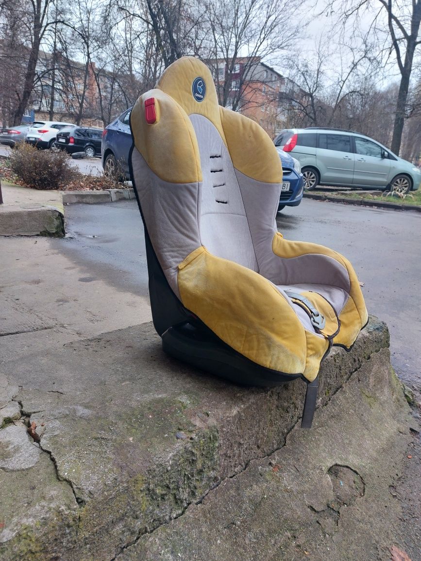 Продам автокрісло