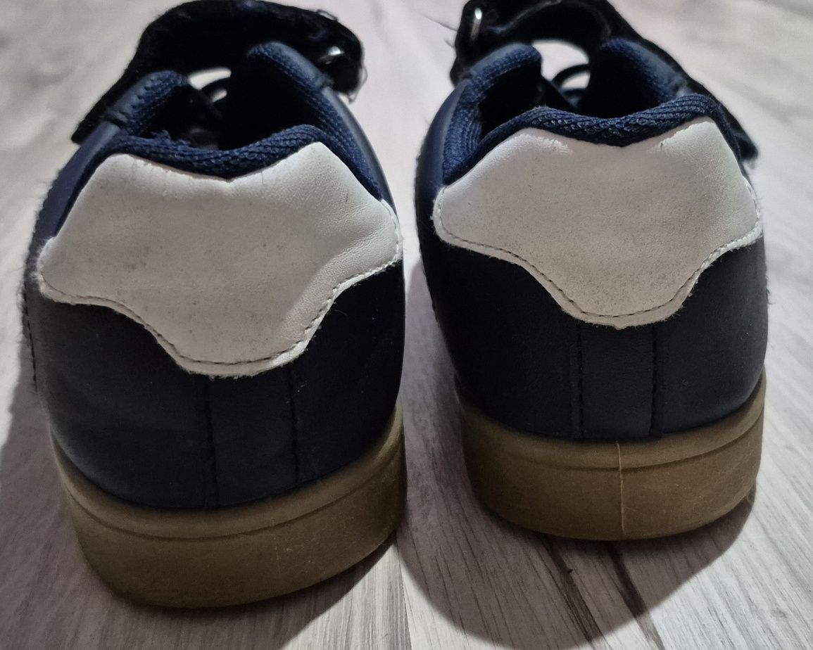 Sneakersy chłopięce 31