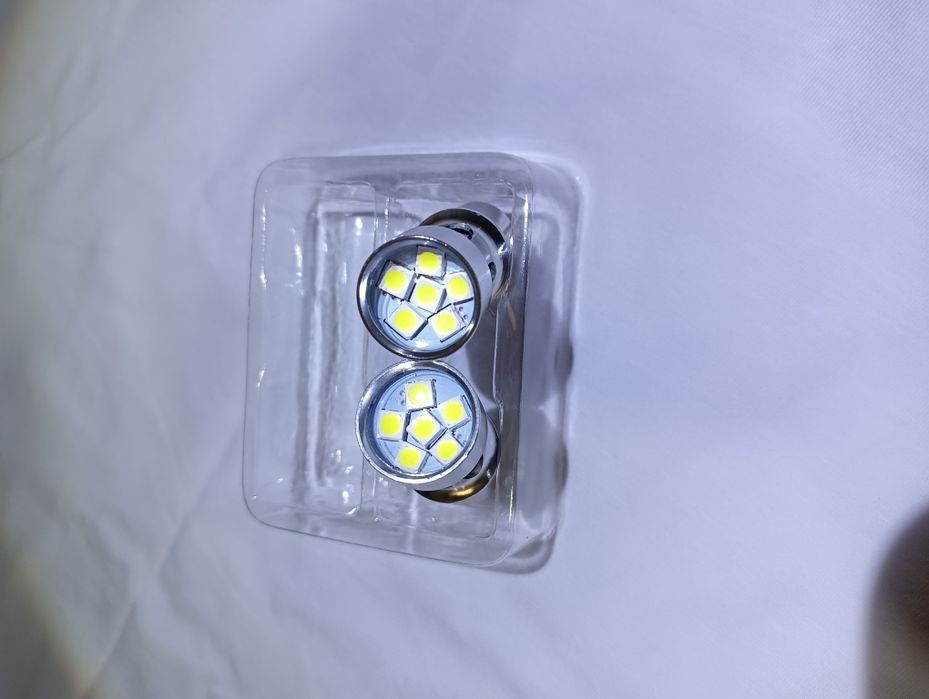 Лампа светодиодная  P21WBA15S