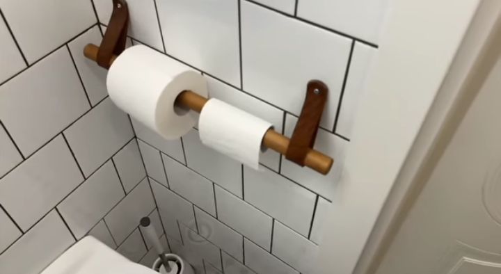 Вішак у ванну, туалет, кухню і т.п.