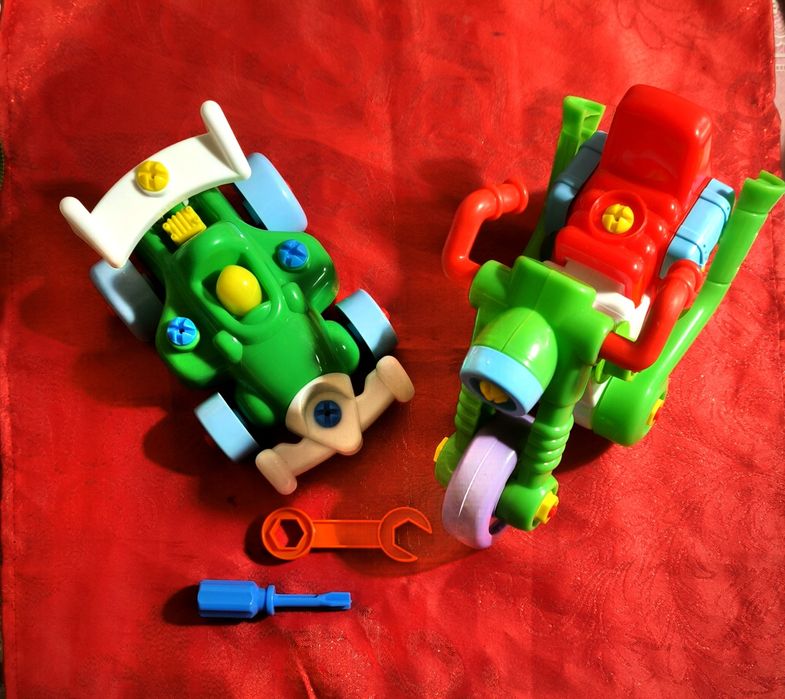 Конструктор с отверткой мотоцикл «Чоппер» Toys Plast и гоночная машина