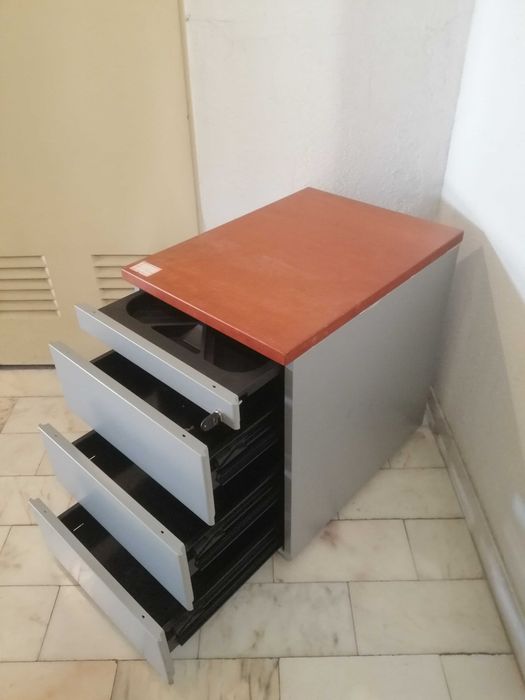 mesa de apoio escritório