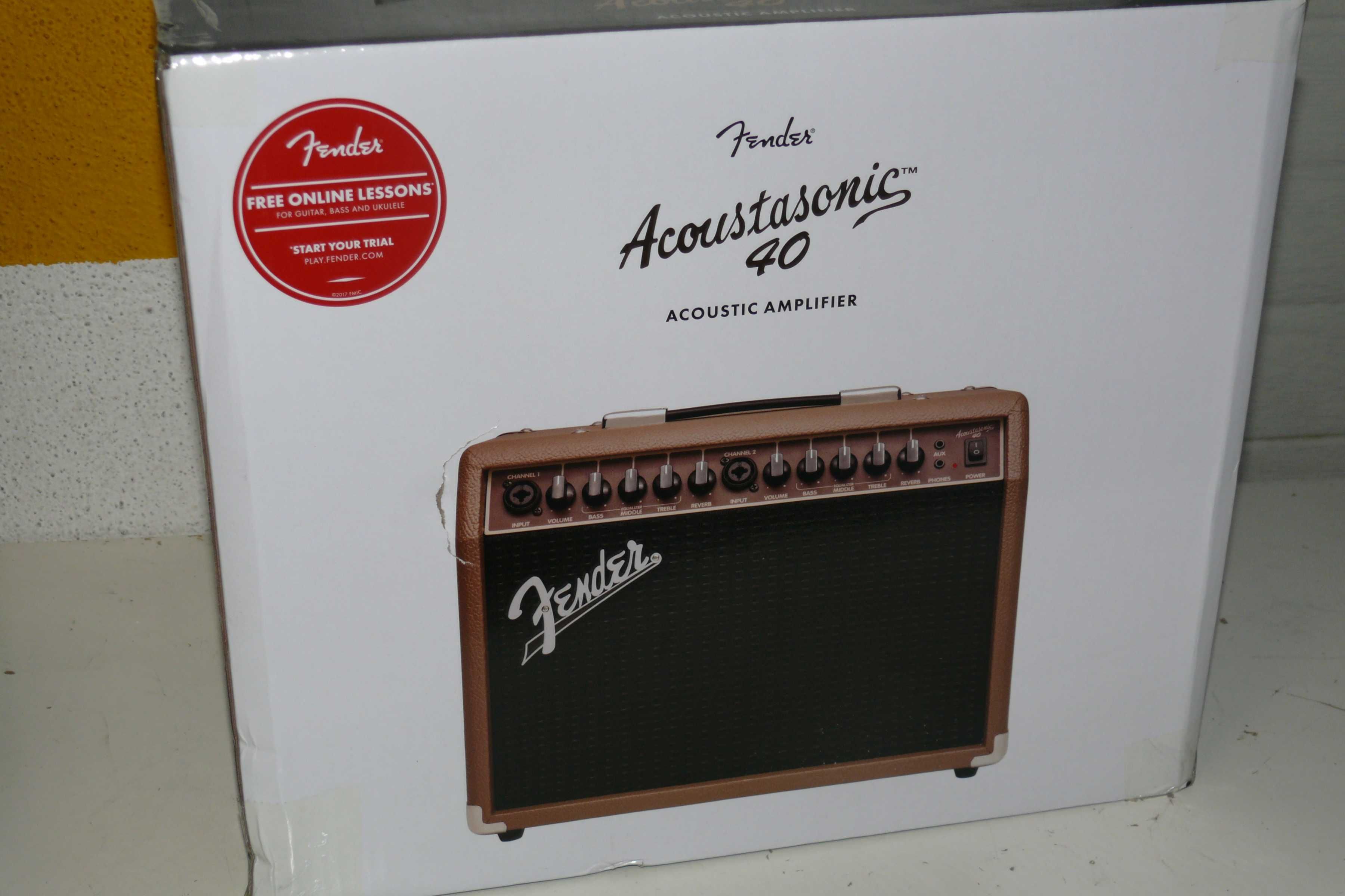 Fender Acoustasonic 40