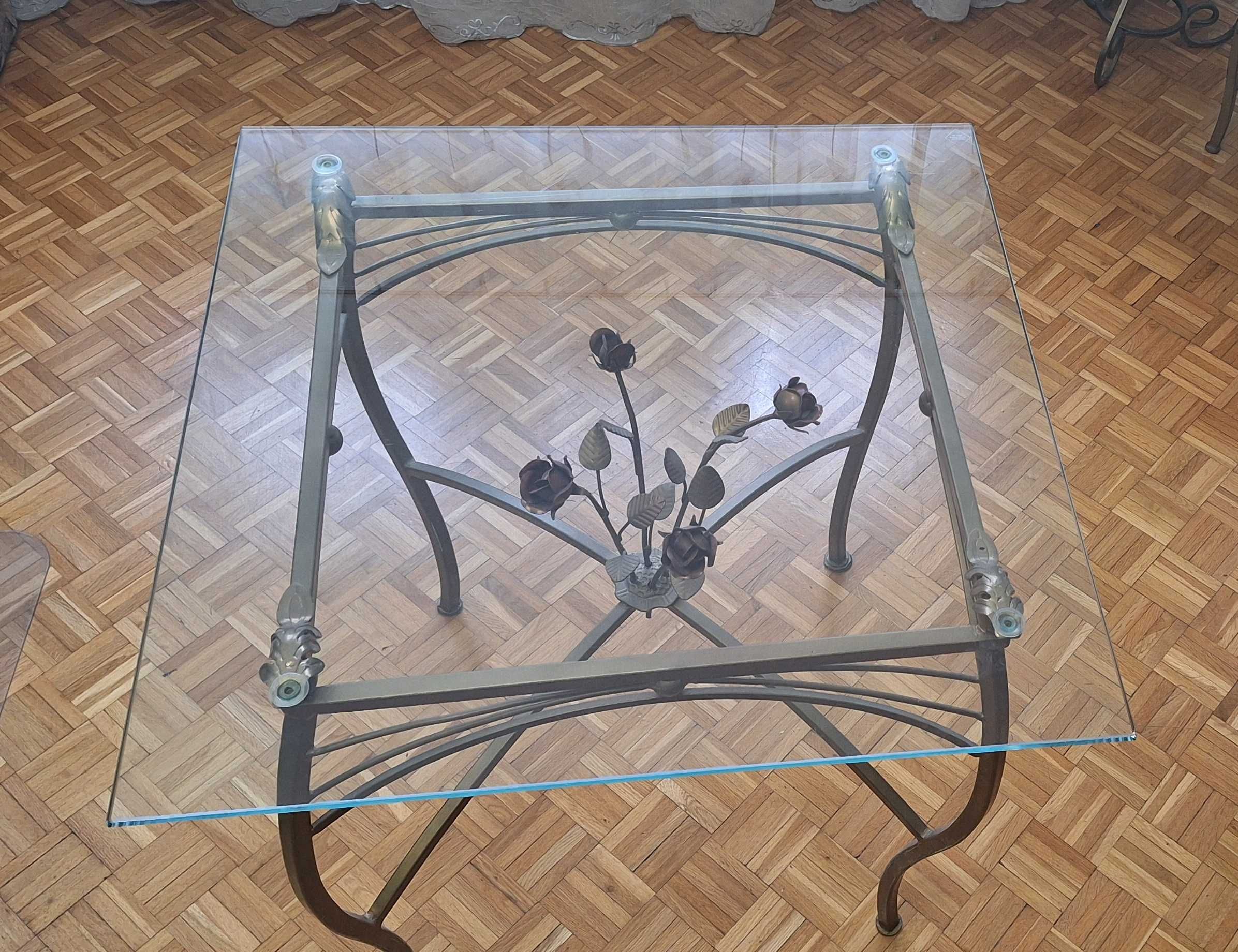 Stolik kawowy 75x75 cm. metal ręcznie spawany róże + szkło hartowane