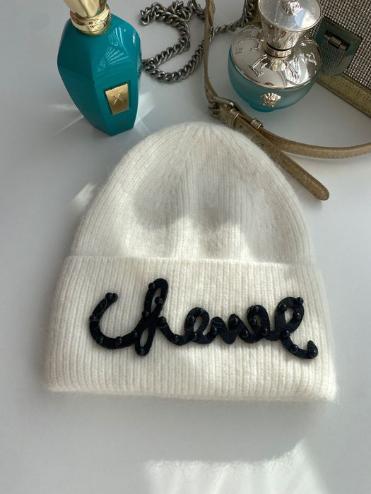 Czapka Chanel śmietana,logo !