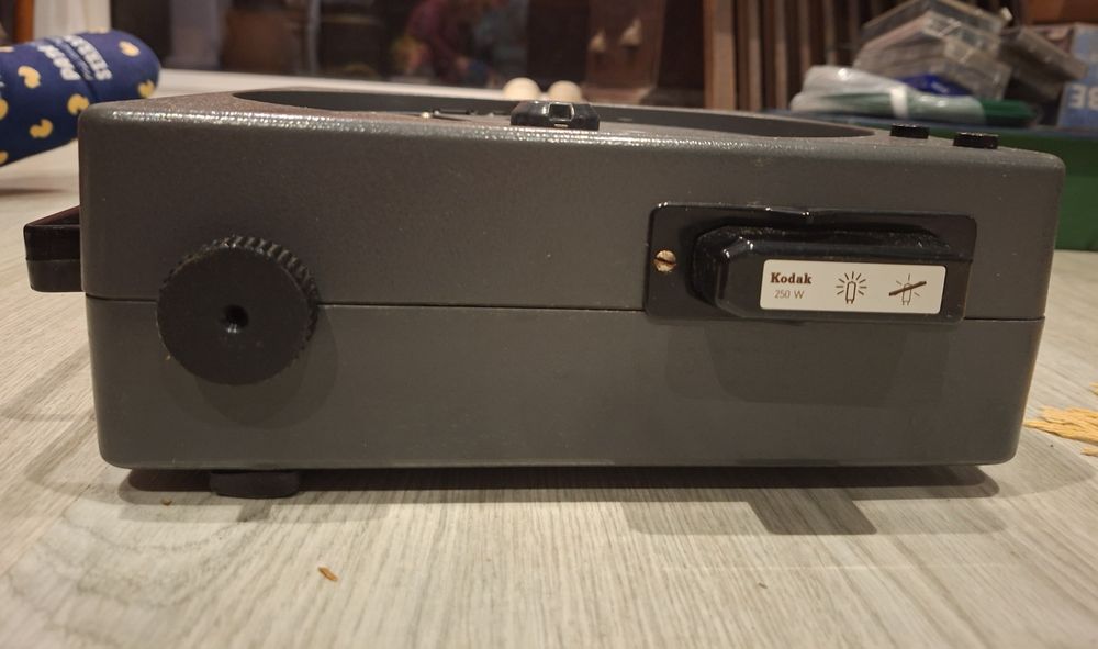 Projetor de slides Kodak Carousel S-AV2000