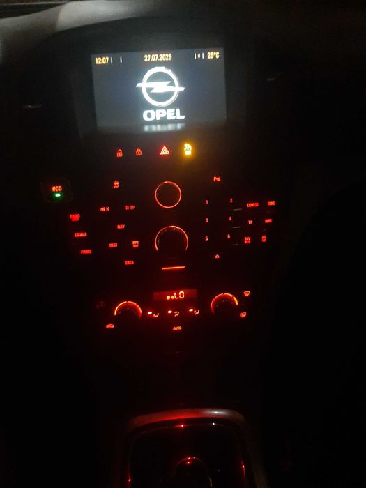 Опель Інсігнія 2012р,2,0д