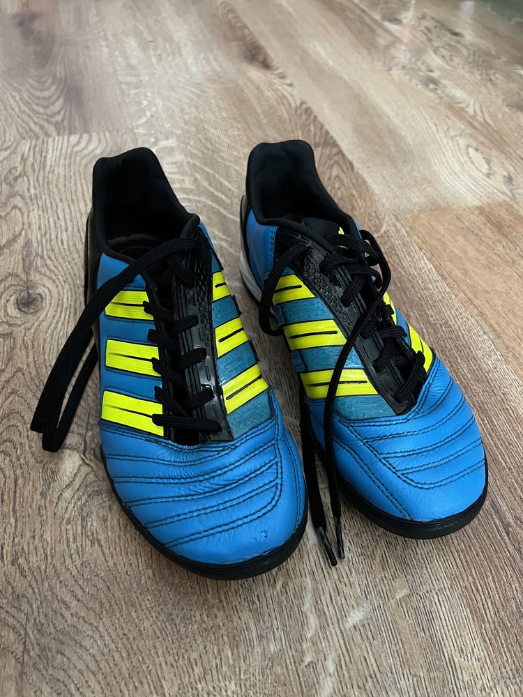 Buty piłkarskie Adidas Predator