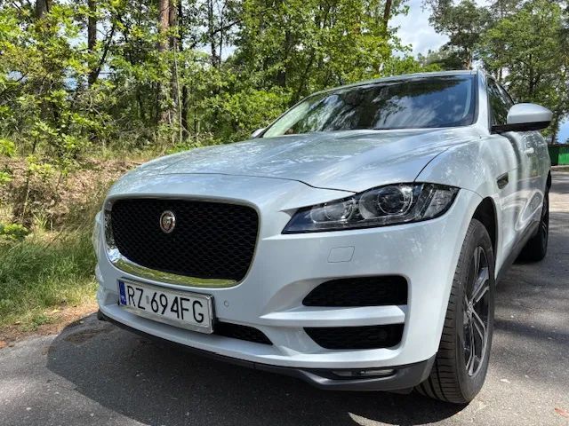 Jaguar F-Pace Zadbany, bogata wersja wyposażenia, 4x4