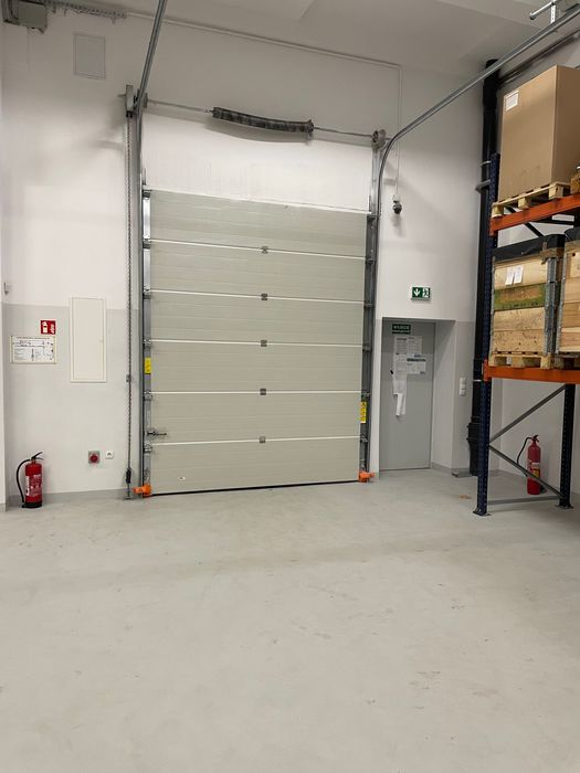 18,00 zł/ m2 Hala usługowa/ magazynowa 324,00 m2 Toruń