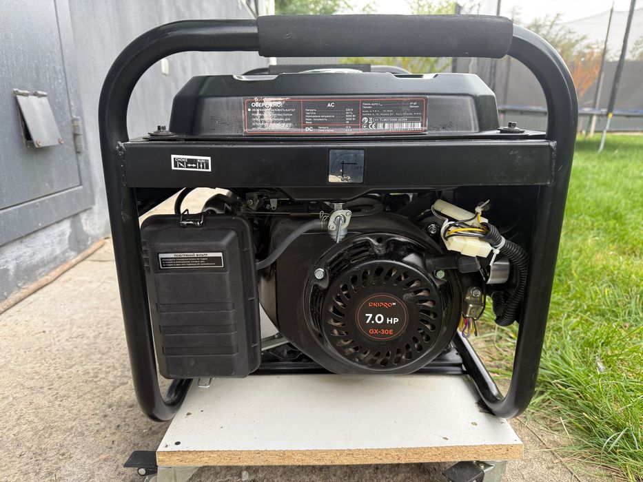 Генератор бензиновий Dnipro-M GX-30E