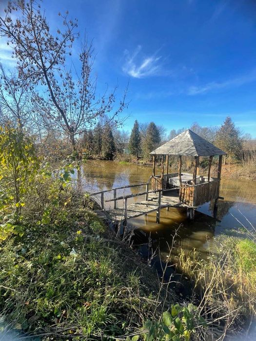 Садиба з власним ставом у м.Тлумач