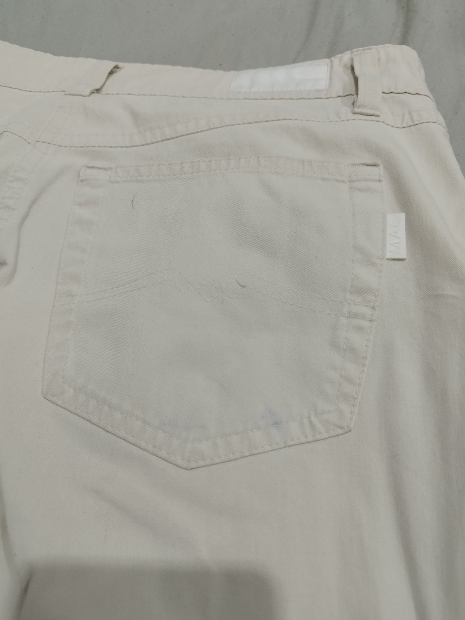 Białe/kremowe spodnie męskie