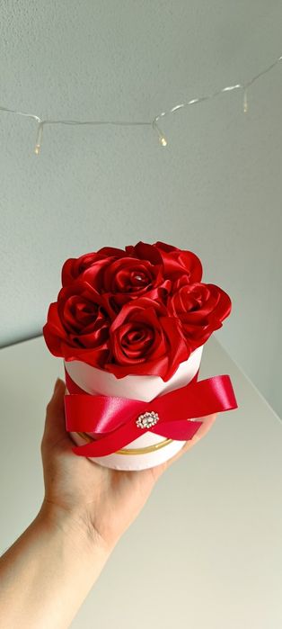 Arranjo com rosas eternas