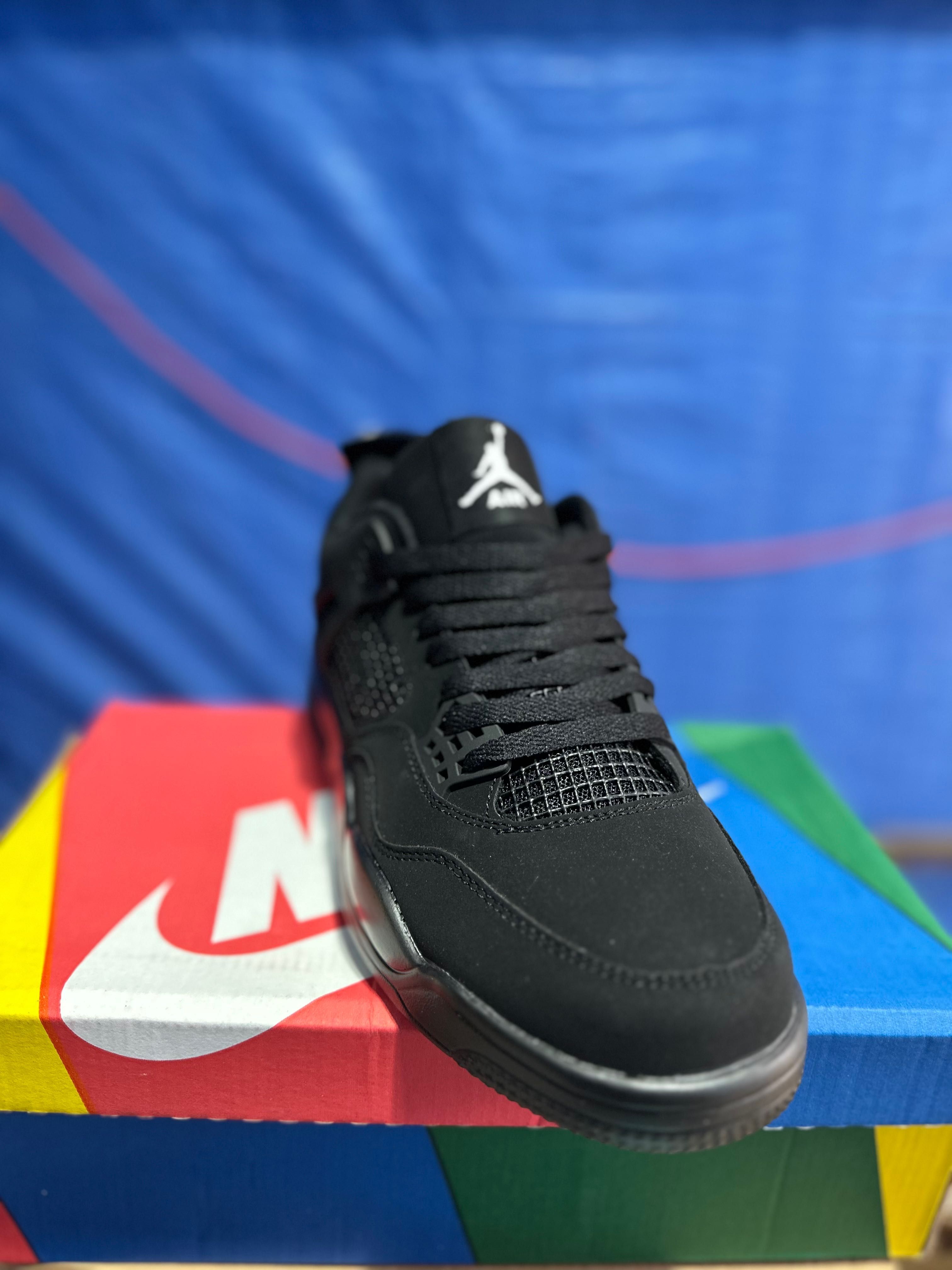 Nike Jordan 4 Black r.41