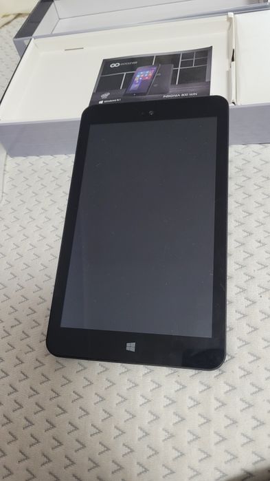 Tablet Goclever insignia 800 z windowsem