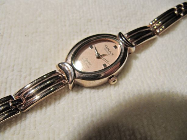 Часы Omax в коллекцию,2002 года,сделаны в Корее, женские,новые