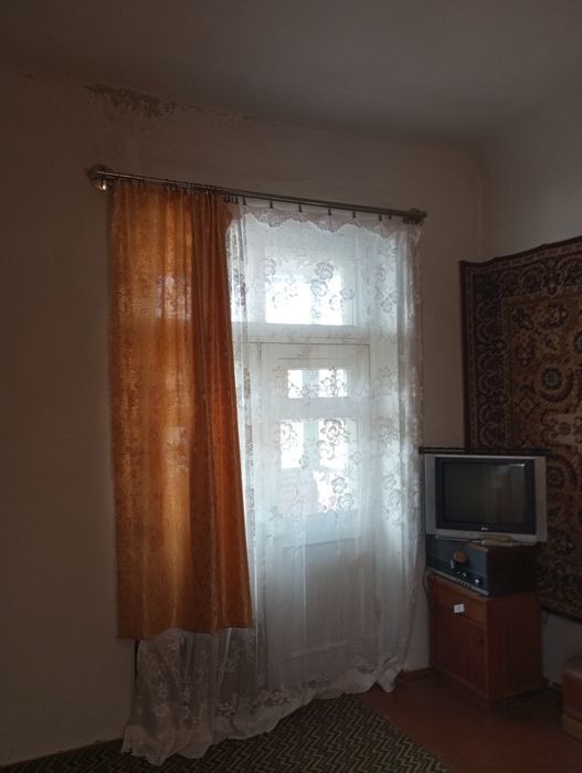 Центрі Піонера,червона лінія,продаж 2 кімнатної квартири,Сталінка.