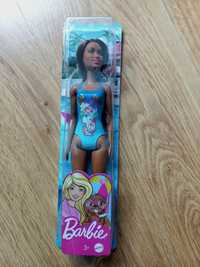 16. Nowa Lalka Barbie plażowa w stroju kąpielowym ciemnoskóra