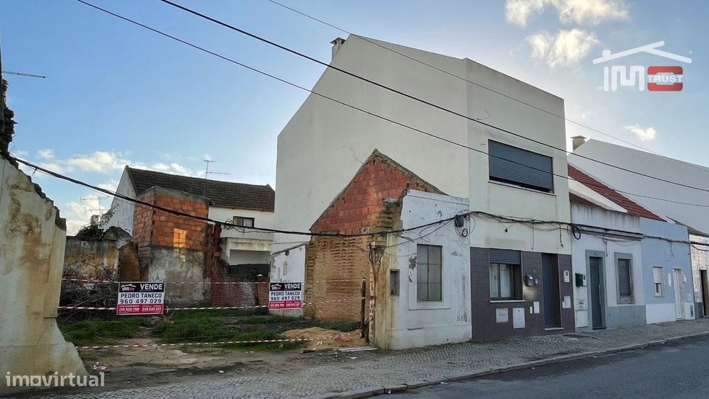 2 Lotes Terreno Urbano c/ 132m2 Construção Moradia até 2 Pisos - Pr...