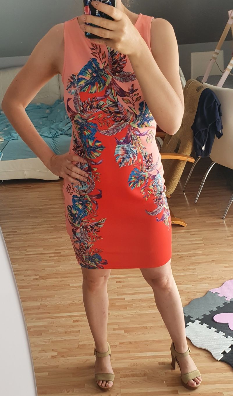 Sukienka mini w kwiaty