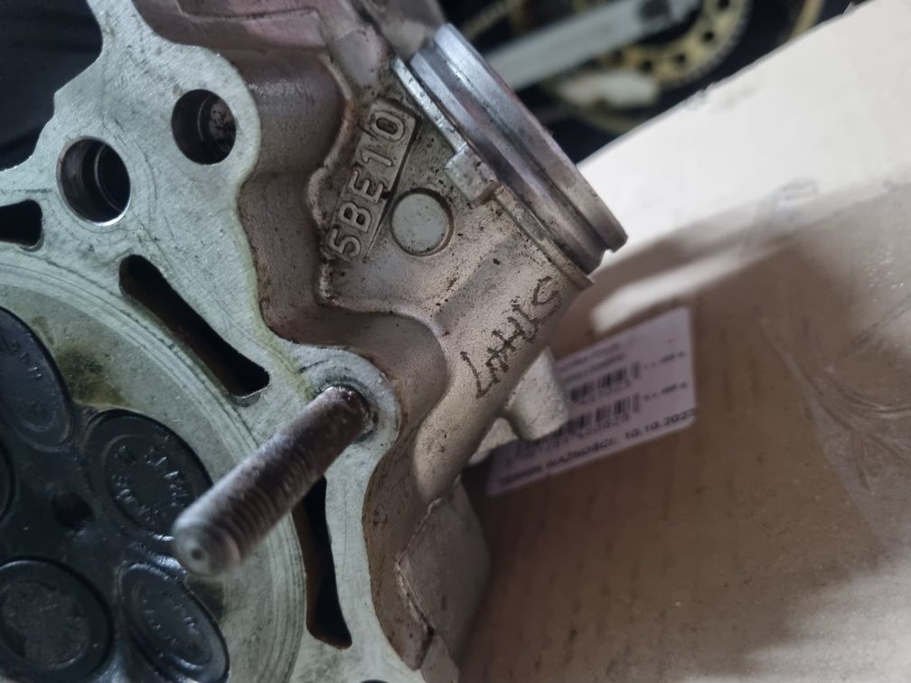 Głowica yzf / wr 426 / 400  4t  00r - 05r cross yamaha 5BE